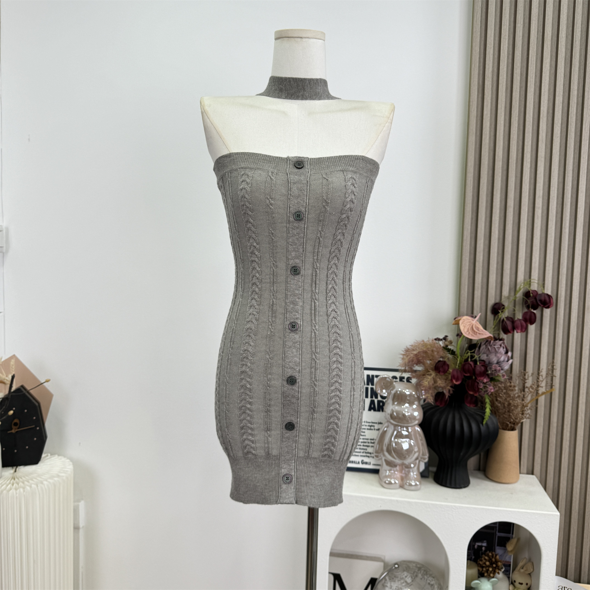 Cher Black Swan Halter Strapless Slim Knit Dress - Image 2