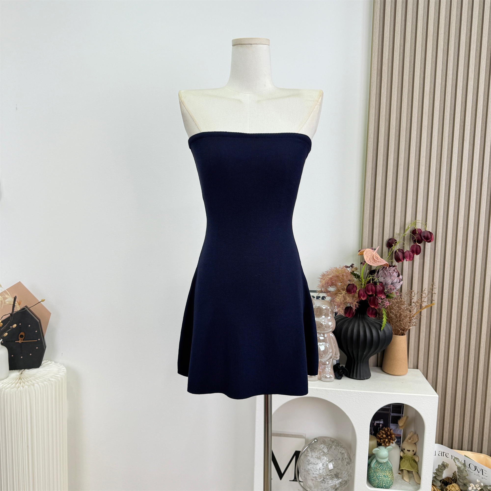 Summer Dopamine Multicolor Sleeveless Slimming Tube Top for Women - Image 2
