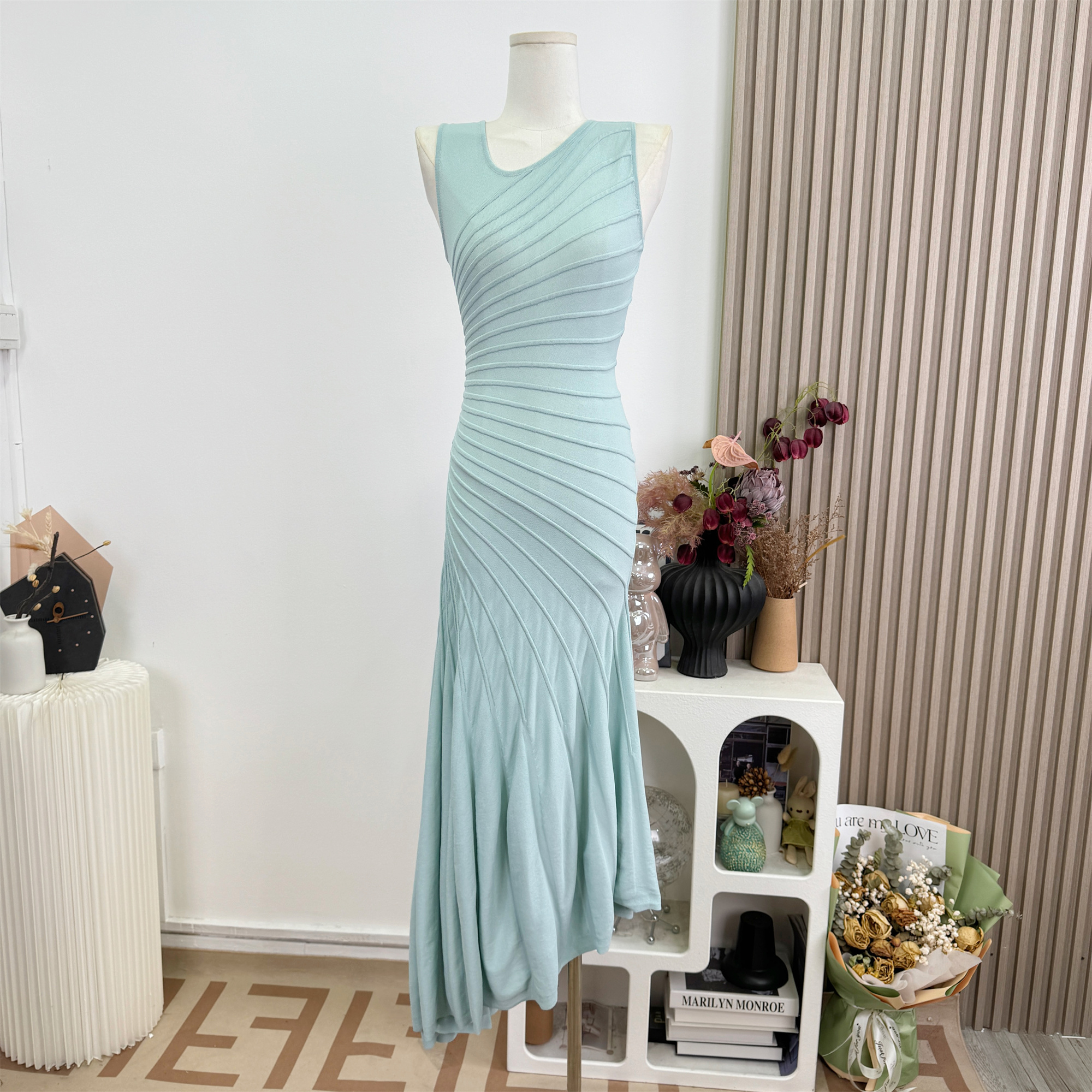 Barb Chill Gallery Viewing French Sleeveless Knitted Long Dress for Women Summer - Image 2